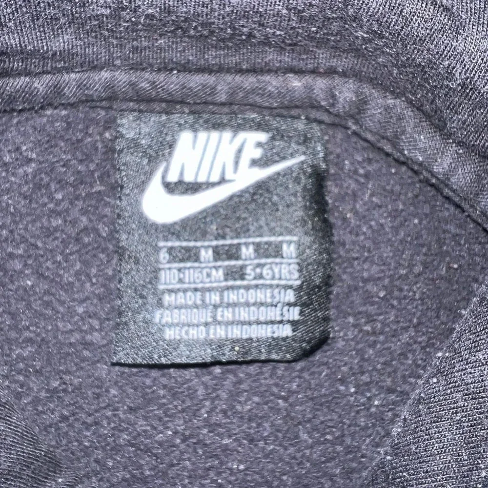 Nike Sportswear Club Hoodie Youth Sz‎ M 5-6Years Black Metallic Gold Logo Fleece